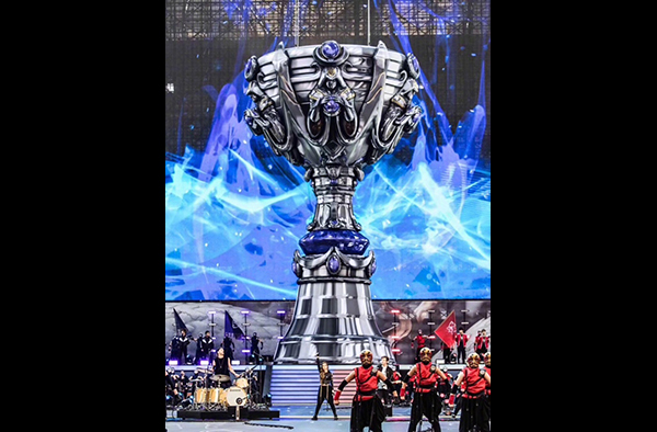 恭喜RW侠晋级2025王者荣耀世冠四分之一决赛！